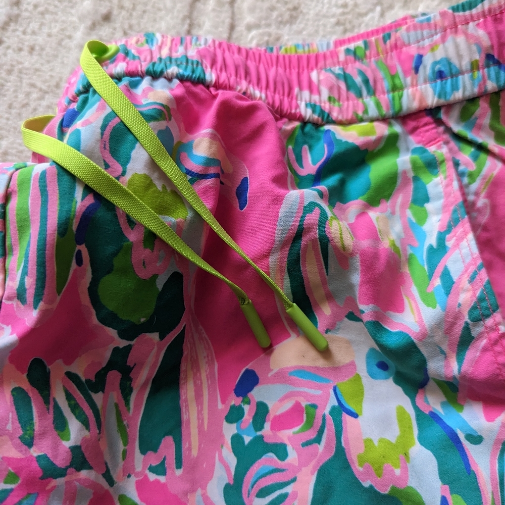 Lilly Pulitzer Runaround Shorts - Picture 6 of 6